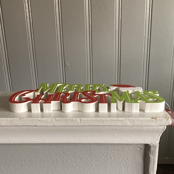 NWT-Beautiful Glittered- Gleaming Red & Green- Merry Christmas Wooden Decor Sign - Picture 10 of 17